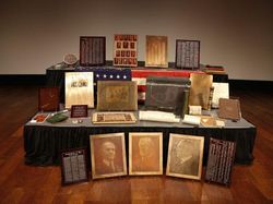 Mengejutkan! Ini Isi Kapsul Waktu yang Dikubur Puluhan Tahun