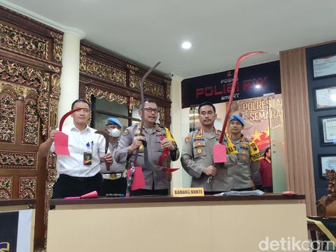 Jumpa pers di Mapolrestabes Semarang, Rabu (27/11/2024), soal kasus tawuran berujung siswa SMKN 4 Semarang tewas ditembak polisi.