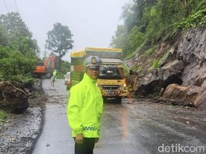 Poros Maros-Bone di Tompo Ladang Kembali Dibuka Imbas Longsor, Macet 2 Km
