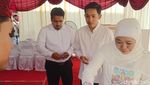 Potret Khofifah Nyoblos di TPS Jemur Wonosari
