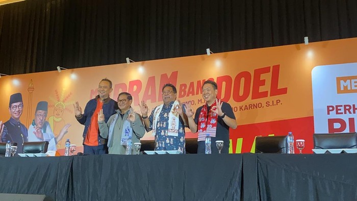 Konferensi pers Pramono-Rano (Kurniawan/detikcom)