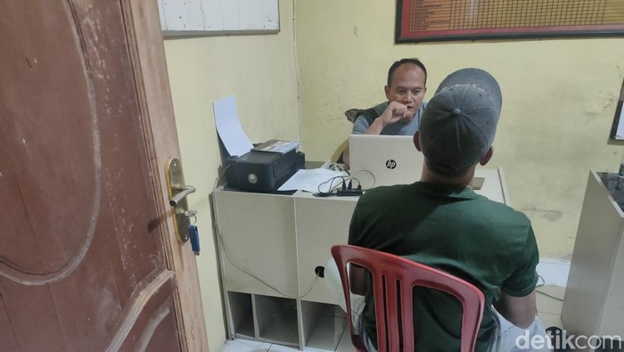 KT diamankan polisi usai picu kericuhan di TPS 10 Desa Mayak Kecamatan Cibeber