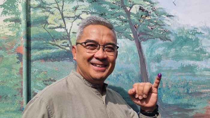 M Farhan nyoblos pilkada.