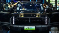 Budi Darmawan Jantania selaku Direktur Pemasaran PT CSI mengatakan, harga tersebut sudah sesuai dengan nilai yang ditawarkan kendaraan. Dia berharap, Chery J6 bisa diminati konsumen Indonesia.  