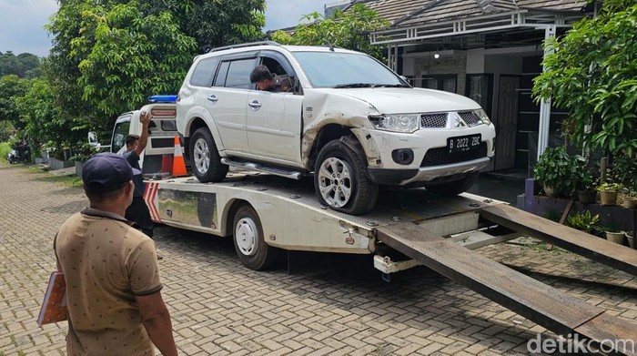 Mobil Pajero diamankan usai diduga melakukan tabrak lari di Kedung Halang, Kota Bogor, Rabu (27/11/2024) pagi.