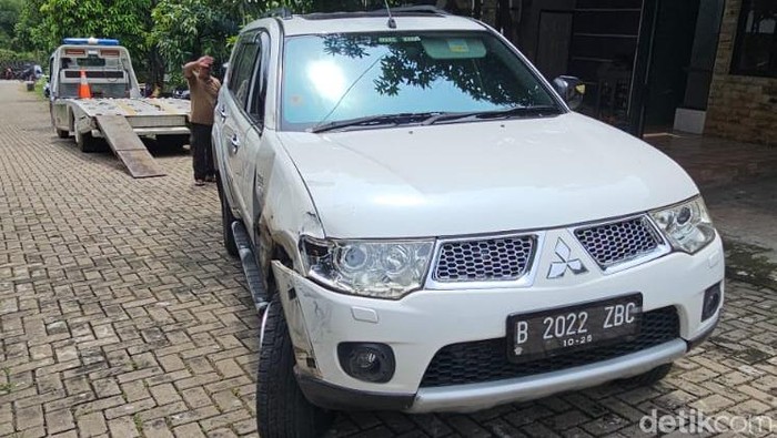 Mobil Pajero diamankan setelah diduga melakukan tabrak lari di Kedunghalang, Kota Bogor, Rabu (27/11/2024) pagi.