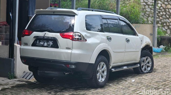 Mobil Pajero diamankan usai diduga melakukan tabrak lari di Kedung Halang, Kota Bogor, Rabu (27/11/2024) pagi.