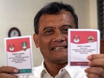 Momen Ahmad Luthfi Nyoblos di TPS 01 Sumber Solo