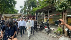 Potret Khofifah Nyoblos di TPS Jemur Wonosari