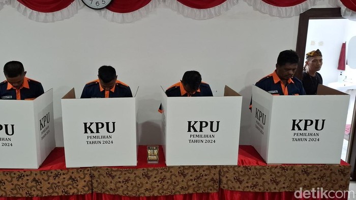 Napi di Sumedang ikut pencoblosan di dalam Lapas.