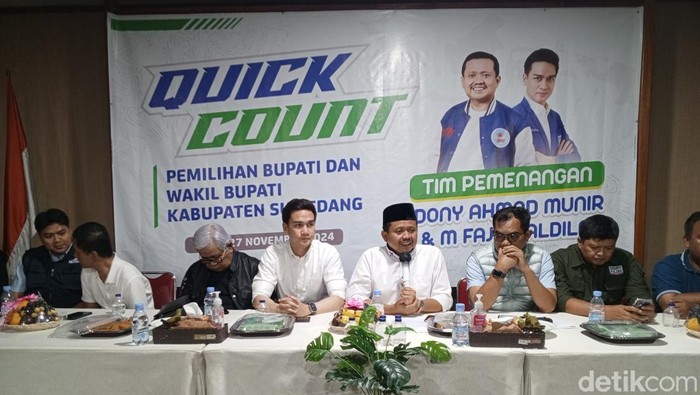 Paslon Dony-Fajar umumkan Quick Count SRC dan Tim Internal perolehan suara di Pilbup Sumedang.