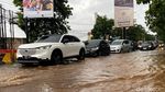 Foto Jalanan Kota Bandung Kebanjiran Usai Hujan Deras Mengguyur