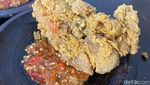 Ada Bebek Goreng dan Ayam Krispi di Restoran Penyetan Indonesia
