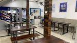 Ada Bebek Goreng dan Ayam Krispi di Restoran Penyetan Indonesia