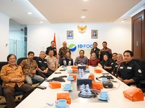 Peternak & ID FOOD Siap Pasok Telur-Ayam buat Makan Bergizi-Bantuan Stunting
