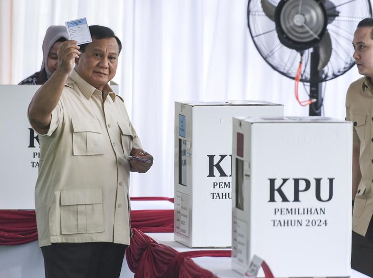 Potret Prabowo Nyoblos di TPS 08 Bojongkoneng Bogor