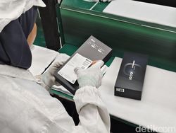 Mengintip Produksi iQOO 13 di Tangerang