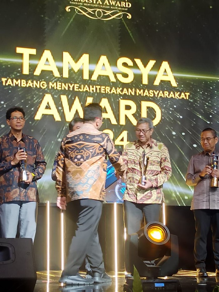 PT Bumi Suksesindo (PT BSI) meraih penghargaan Tambang Menyejahterakan Masyarakat Award (Tamasya Award) dari Kementrian ESDM