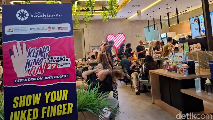 Pesta diskon untuk menyemarakkan Pilkada serentak digelar di pusat perbelanjaan hingga ritel di seluruh Indonesia. Pesta diskon itu bertajuk 'Klingking Fun'.