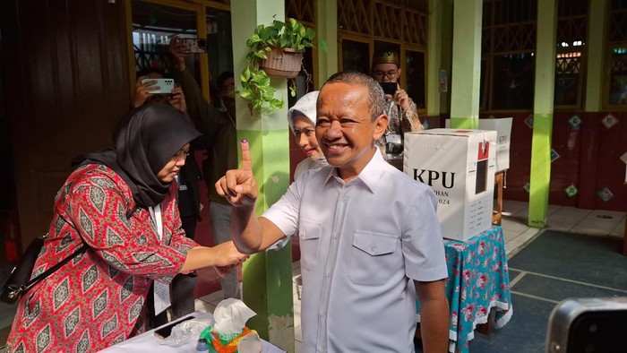RK-Suswono unggul di TPS tempat Ketum Golkar Bahlil Lahadalia mencoblos