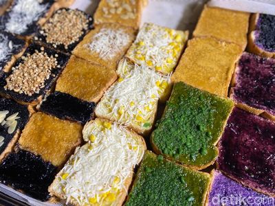 Roti Viral Aneka Topping di Tebet Ini Harganya Rp 15 Juta!