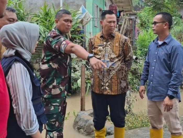 Sejumlah TPS di Muara Enim kebanjiran akibat hujan lebat