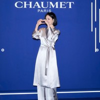 Setelah hari ulang tahunnya yang ke-43, Song Hye Kyo terbang ke Thailand untuk menghadiri pembukaan toko perhiasan Chaumet di mana dirinya menjadi brand ambassador. Foto: Dok. Instagram Song Hye Kyo