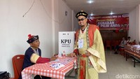 TPS 08 di Kelurahan Nyomplong, Kecamatan Warudoyong,Sukabumi memiliki konsep bergaya seperti orang Tionghoa zaman dulu (Foto: Siti Fatimah/detikJabar)