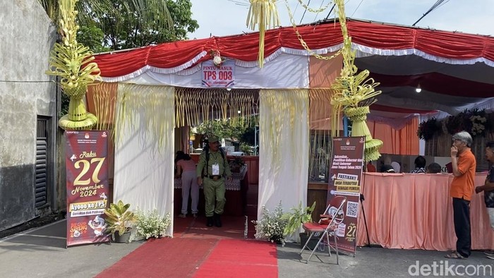 Suasana TPS 003 Kelurahan Lempongsari, Kecamatan Gajahmungkur, Rabu (27/11/2024).