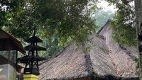 suasana kampung adat cireundeu