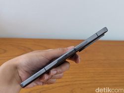 Unboxing iQOO 13, HP Pertama dengan Snapdragon 8 Elite di Indonesia