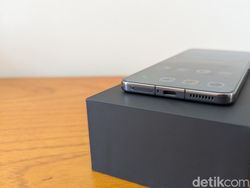 Unboxing iQOO 13, HP Pertama dengan Snapdragon 8 Elite di Indonesia