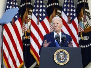 Video: Momen Terakhir Biden Nyalakan Pohon Natal Nasional Sebagai Presiden AS