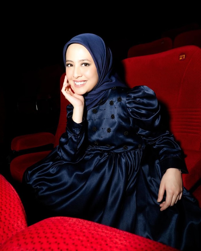 Adhisty Zara