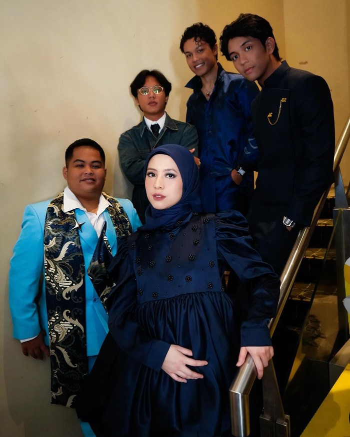 Adhisty Zara