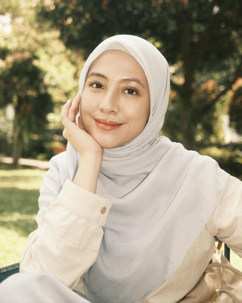 Adhisty Zara