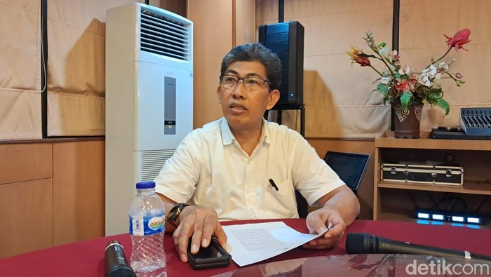 Kepala Bidang Hubungan Masyarakat (Humas) Unhas Ahmad Bahar.