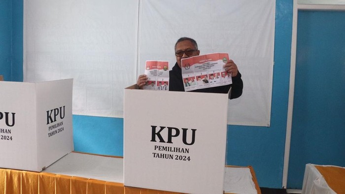 Bupati Sukabumi H. Marwan Hamami