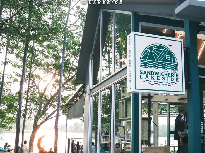 Restoran dan Kafe di Citra 8 Lakeside