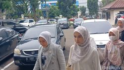 Cut Intan Nabila Datangi Pengadilan, Siap Bersaksi di Sidang KDRT Armor