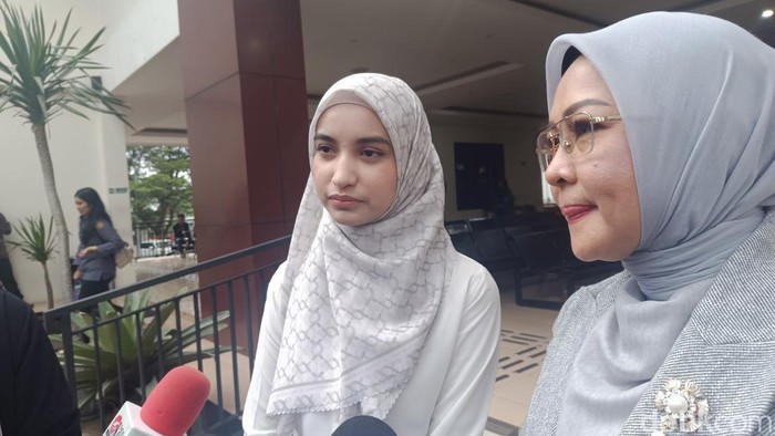Cut Intan Nabila di PN Cibinong, Bogor.
