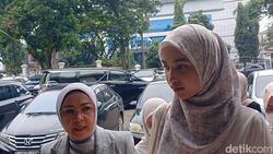 Cut Intan Nabila Datangi Pengadilan, Siap Bersaksi di Sidang KDRT Armor