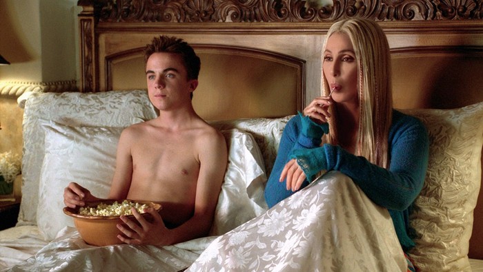 Frankie Muniz Cuplikan adegan Frankie Muniz dan Cher.