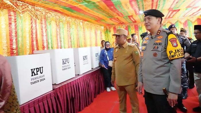 Kapolda Riau Irjen Mohammad Iqbal