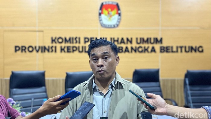 Ketua KPU Bangka Belitung Husin