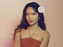 Masa Pendewasaan LEDI Lewat 5 Lagu di Shes 24