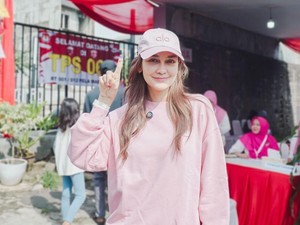Video: Kumpulan Potret Artis saat Nyoblos di Pilkada 2024