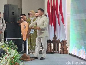 Mendagri Tito Ingatkan Kepala Daerah Terpilih Buat Program Kerja Pro Rakyat