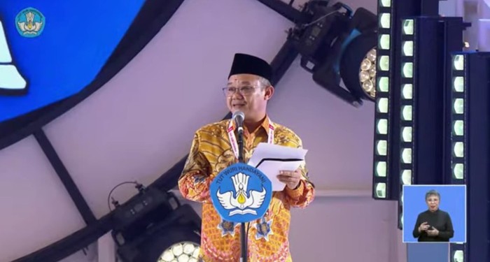 Mendikdasmen Abdul Muti dalam  Puncak Hari Guru Nasional 2024 (28/11/2024)