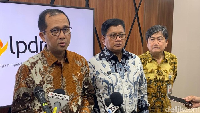 Menteri Transmigrasi Iftitah Sulaiman